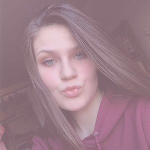 Meet your Posher, Livia